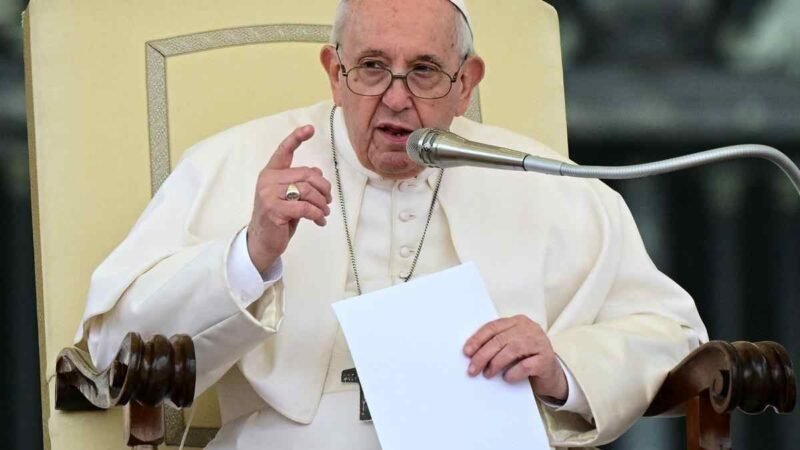 EL PAPA PIDE APRENDER DE LA HISTORIA ANTE ALERTA DE GUERRA NUCLEAR