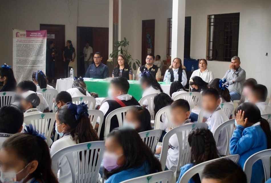 CONCIENTIZAN A ESTUDIANTES SOBRE PROTECCIÓN DE DATOS