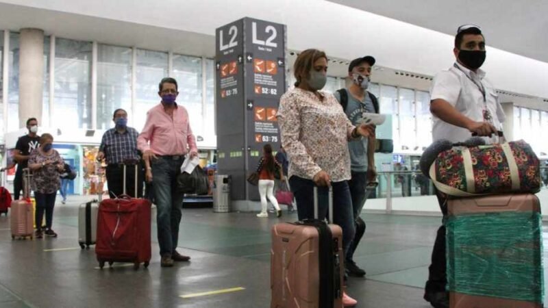 OPCIONAL USO DE CUBREBOCAS EN VUELOS Y AEROPUERTOS DE MÉXICO