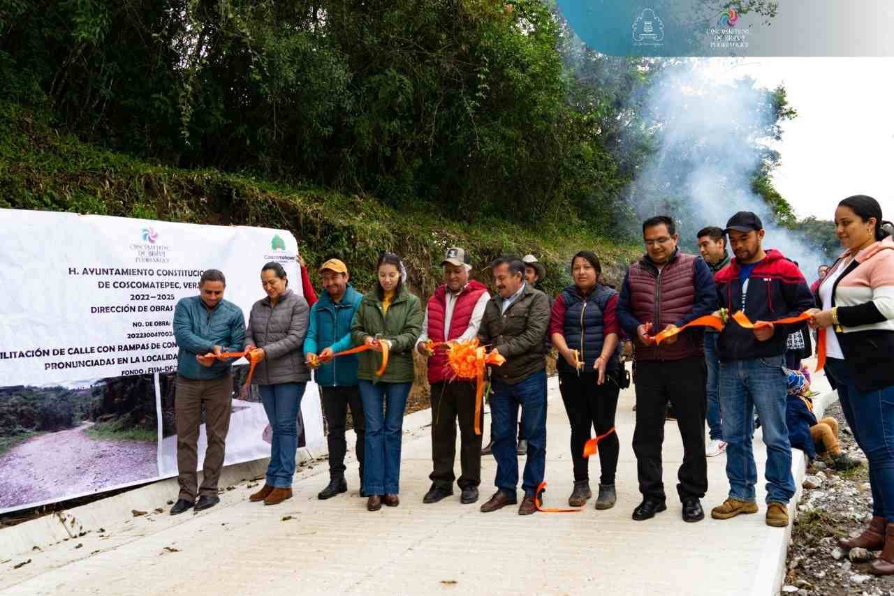 ENTREGA ALCALDE DE COSCOMATEPEC OBRAS EN TRES COMUNIDADES
