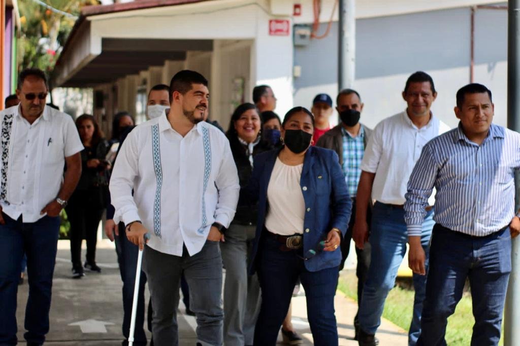 ZENYAZEN ESCOBAR ANUNCIA 4 MDP PARA COBAEV DE NOGALES