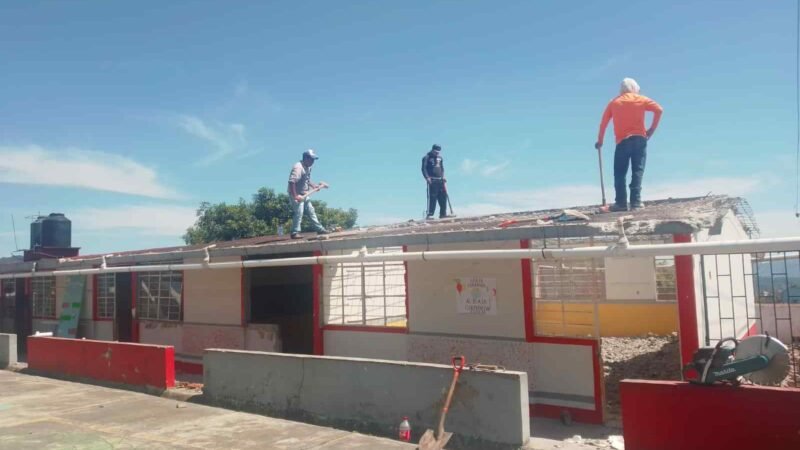 INICIA RECONSTRUCCIÓN DE AULAS EN PRIMARIA DE ALPATLÁHUAC