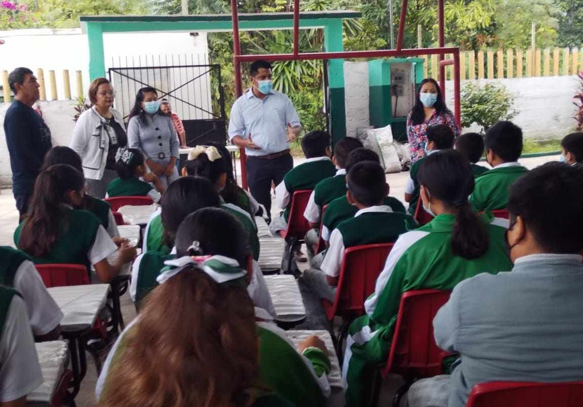 GESTIONA AYUNTAMIENTO DE ATOYAC 40 PUPITRES PARA TELESECUNDARIA