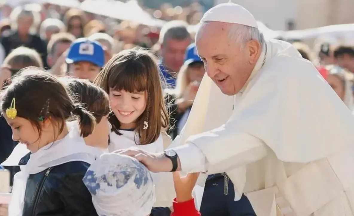 CADA NIÑO MARGINADO Y ABANDONADO “ES CULPA NUESTRA”: PAPA FRANCISCO