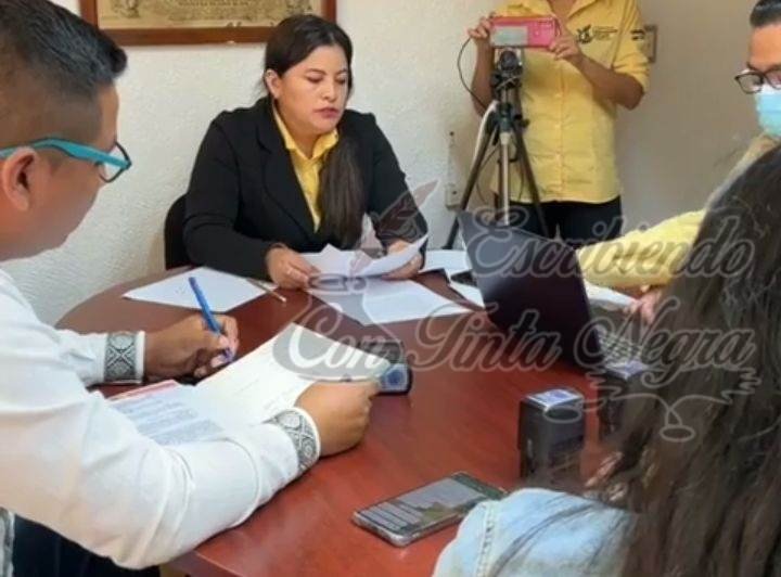 CABILDO DE IXHUATLÁN SE NIEGA A REHABILITAR CARRETERA A TOMATLÁN