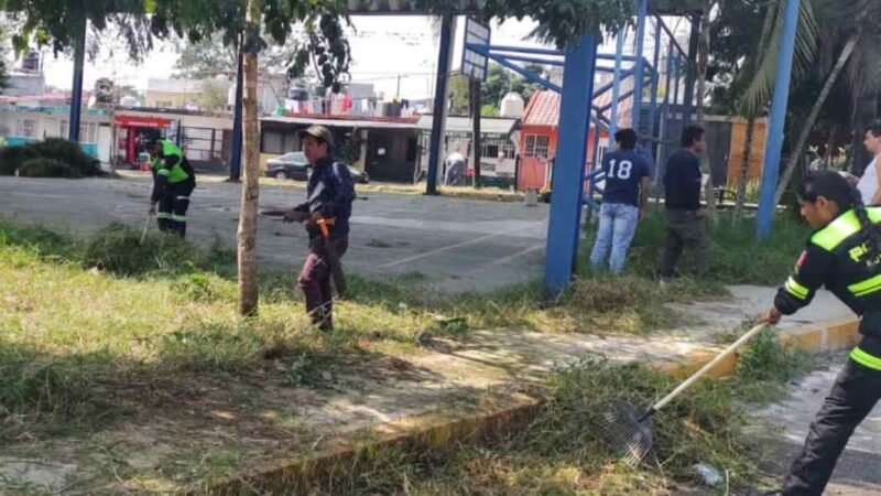 ATIENDE AYUNTAMIENTO SOLICITUDES DE “BANQUETA SEGURA”