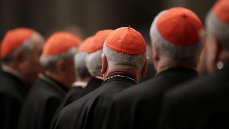 INICIAN PROCEDIMIENTOS CONTRA 11 OBISPOS Y EXOBISPOS POR ABUSOS SEXUALES