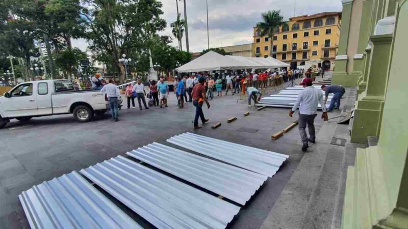 SE BENEFICIA A 418 FAMILIAS DE LA ZONA RURAL Y URBANA CON ENTREGA DE LÁMINAS