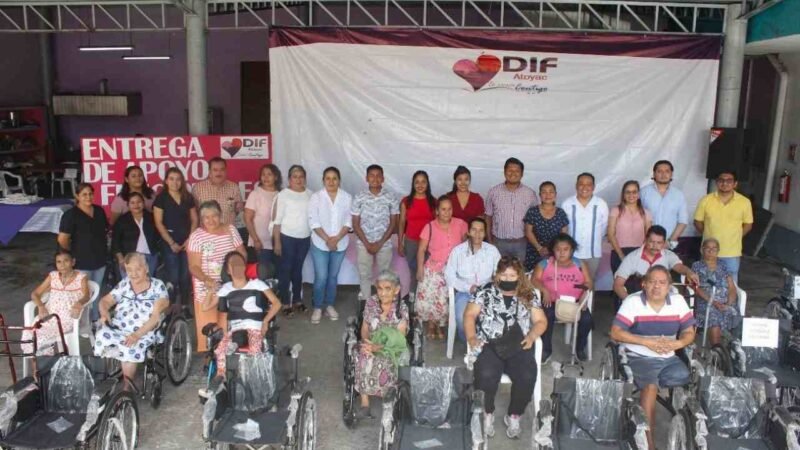 DIF DE ATOYAC ENTREGA APOYOS FUNCIONALES