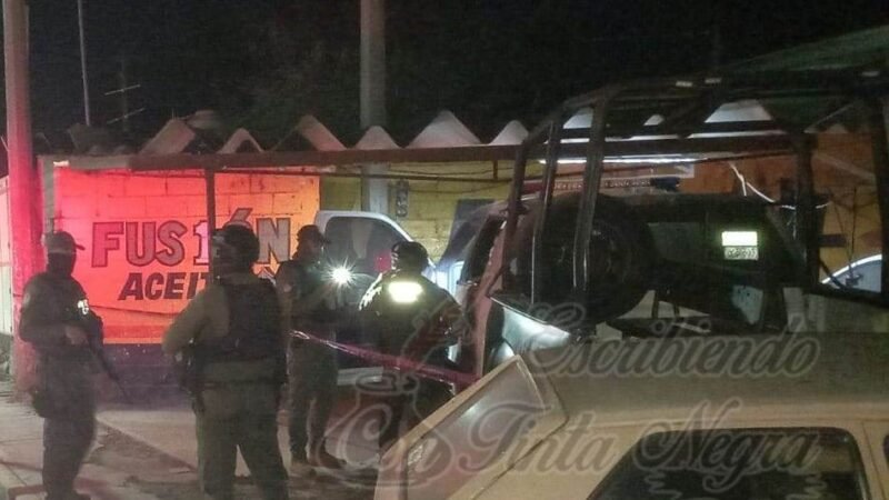 LANZAN MOLOTOV A PATRULLA DE FUERZA CIVIL