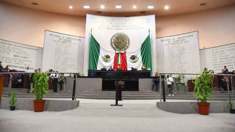 APRUEBAN EL CALENDARIO DE COMPARECENCIAS PARA LA GLOSA DEL IV INFORME DE GOBIERNO