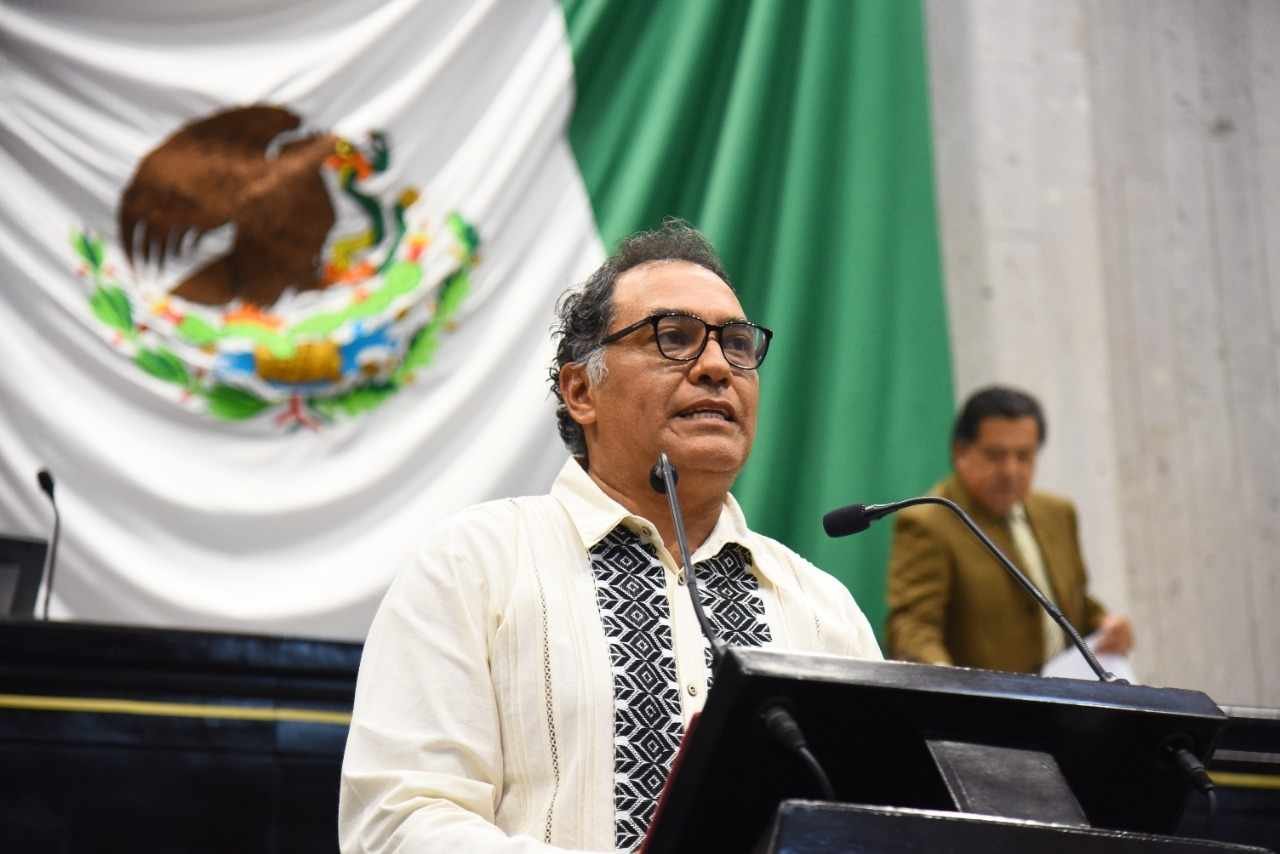 PRESENTA DIPUTADO INICIATIVA QUE GARANTIZA DEFENSA JURÍDICA DE PUEBLOS ORIGINARIOS