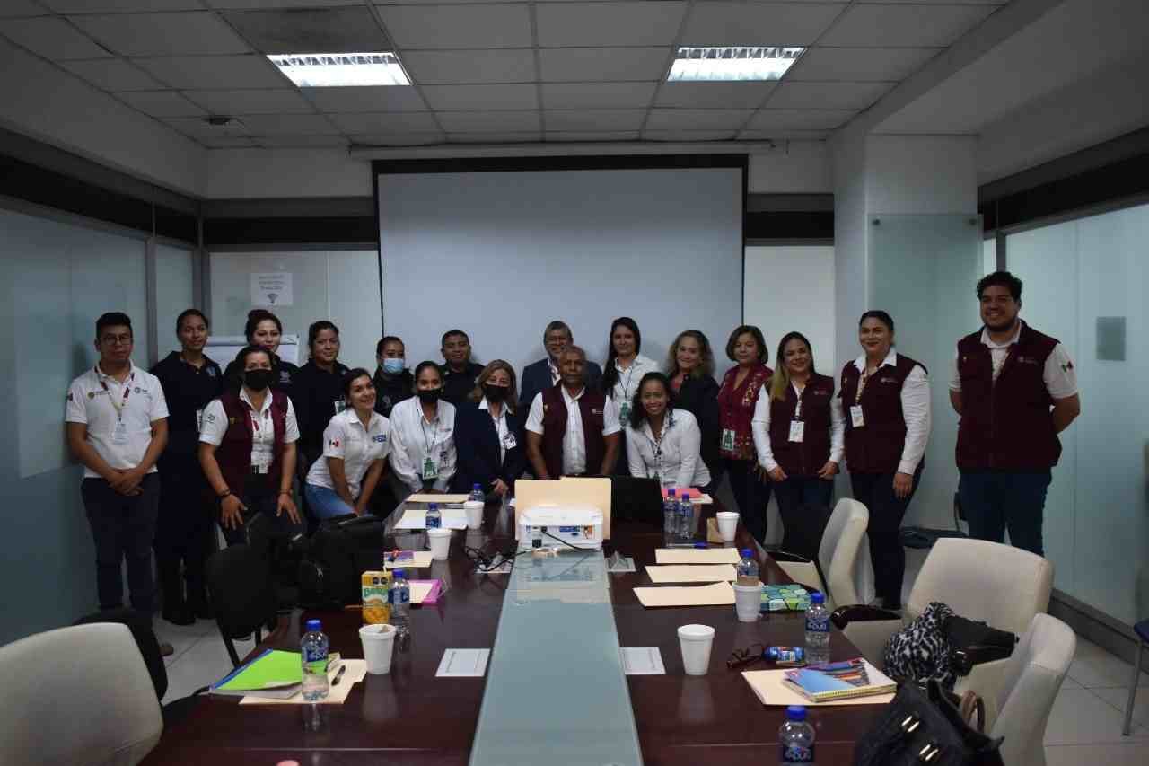 SE CAPACITA POLICÍA DE CHOCAMÁN EN ATENCIÓN A LA COMUNIDAD ESTUDIANTIL