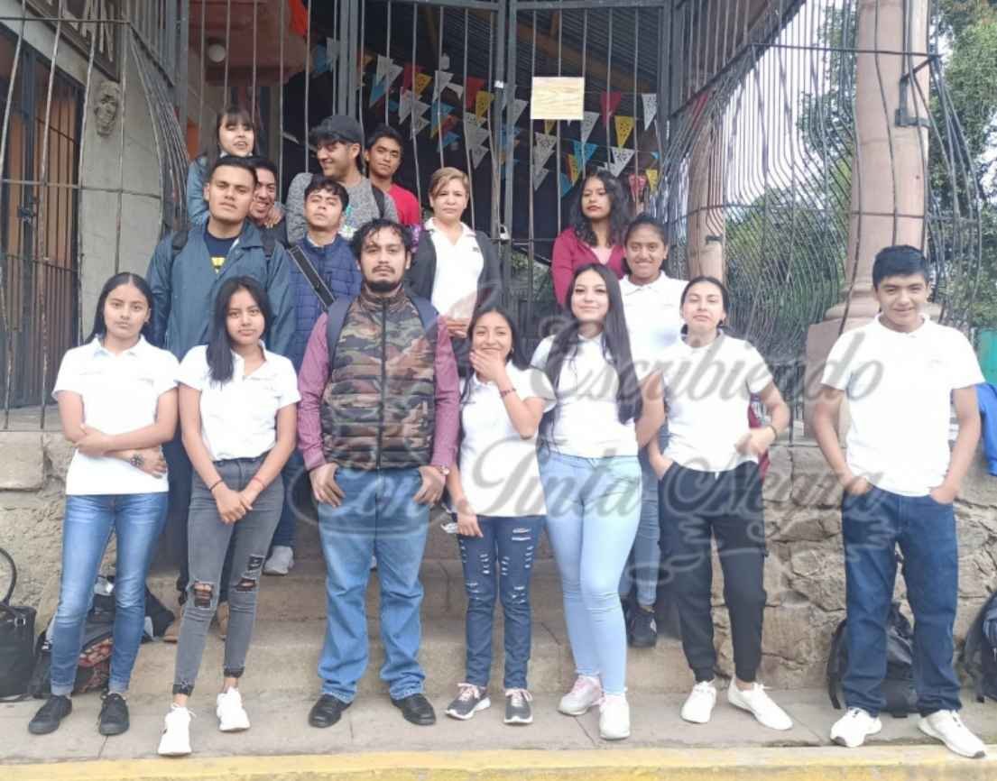 DIRECTORA DE CASA DE CULTURA CIERRA LAS PUERTAS A UPAV