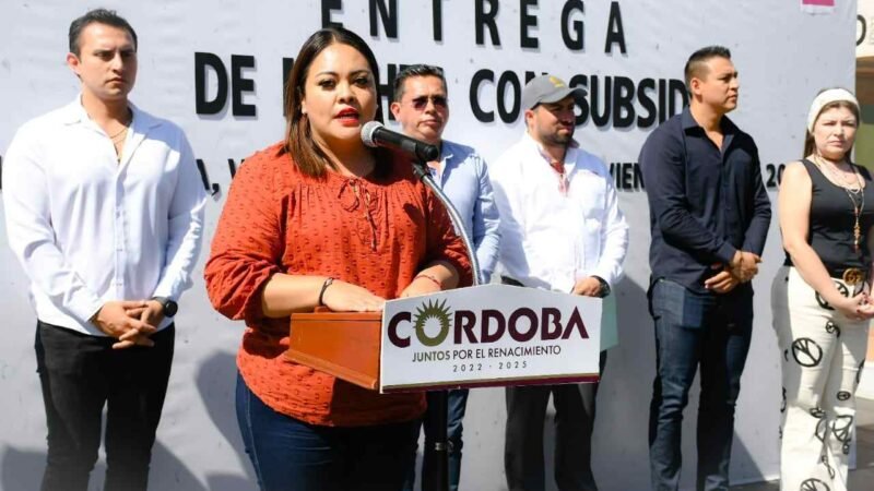 ENTREGA AYUNTAMIENTO Y MARIANA TRINITARIA 9 MIL LITROS DE LECHE CON SUBSIDIO