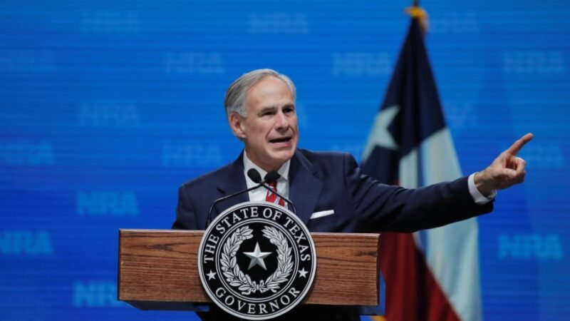 GREG ABBOTT CONSIDERA UNA “INVASIÓN” LA LLEGADA DE MIGRANTES A TEXAS