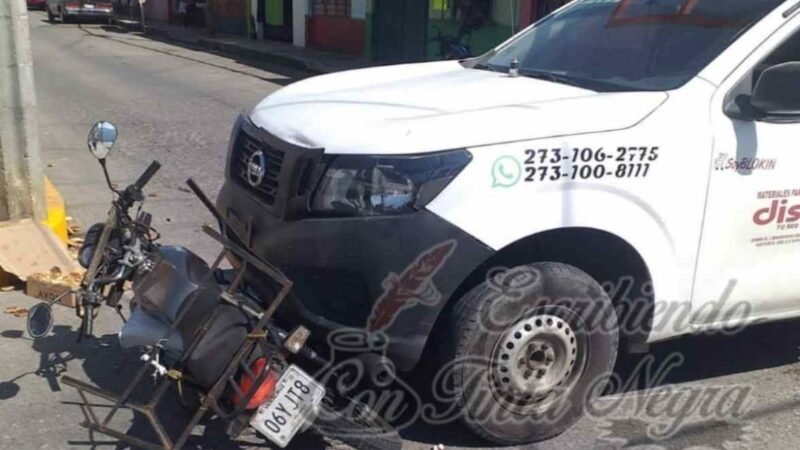 IMPACTA CAMIONETA A MOTOCICLISTAS