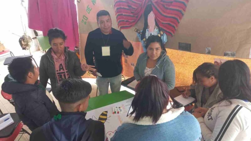 CAPACITAN A APICULTORES DE CÓRDOBA PARA EL MANEJO DE ABEJAS NATIVAS