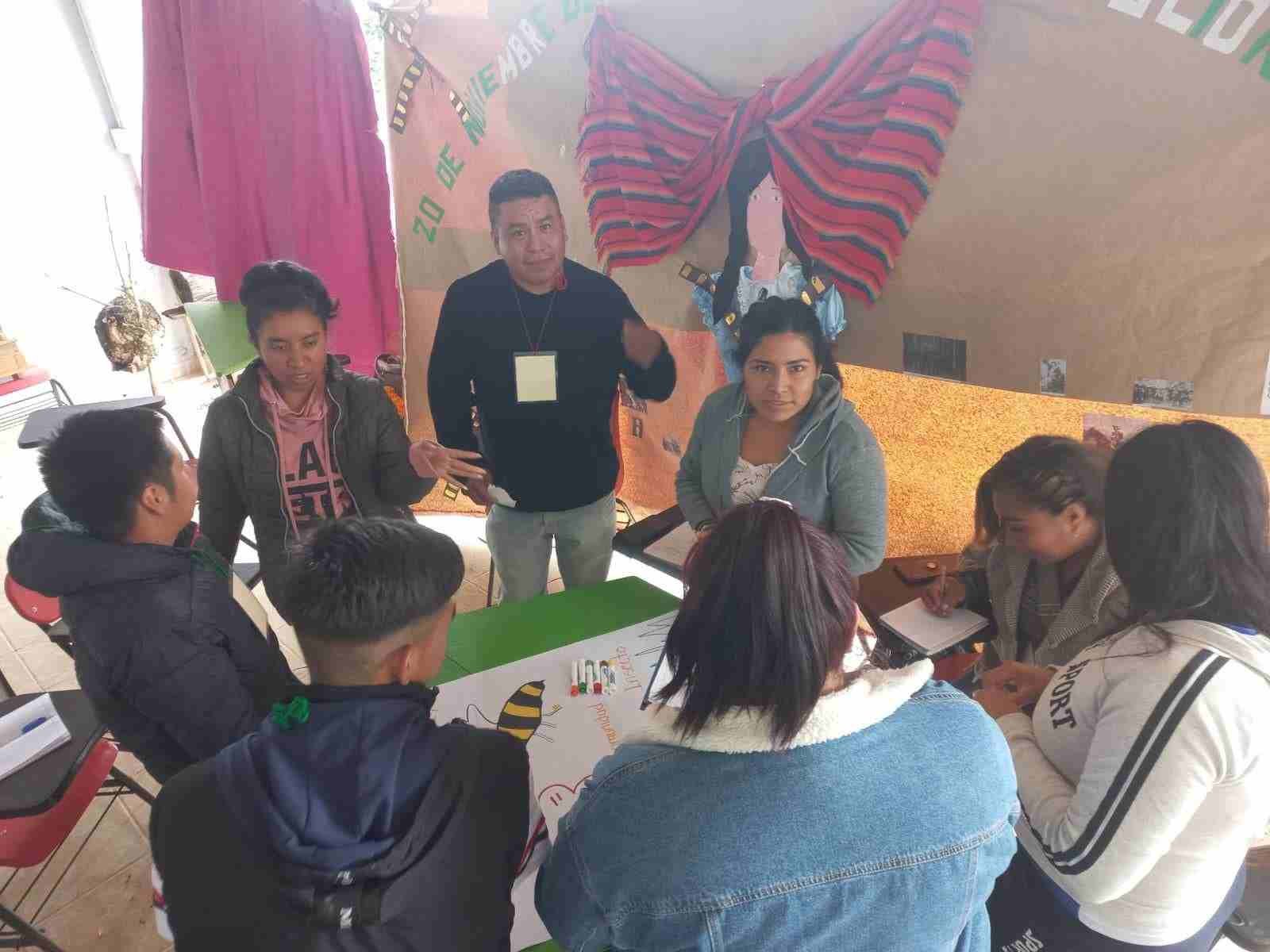 CAPACITAN A APICULTORES DE CÓRDOBA PARA EL MANEJO DE ABEJAS NATIVAS