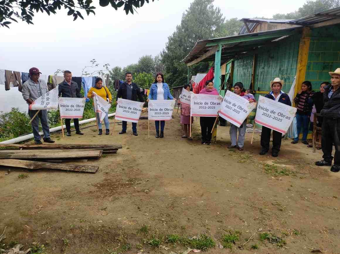 PONEN EN MARCHA CONSTRUCCIÓN DE CUARTOS DORMITORIOS EN CALCAHUALCO