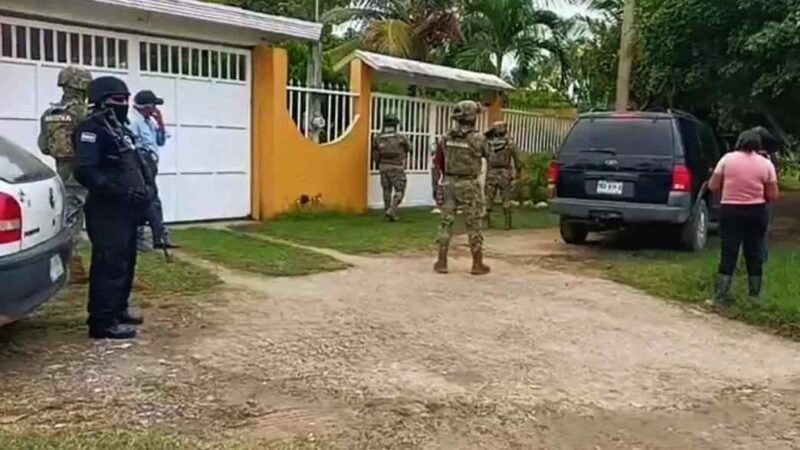 ASALTAN Y GOLPEAN A TRES MUJERES; LA POLICÍA “DE ADORNO”