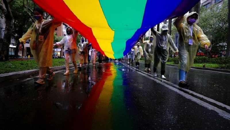 SINGAPUR REVOCA LEY QUE PROHÍBE LA HOMOSEXUALIDAD