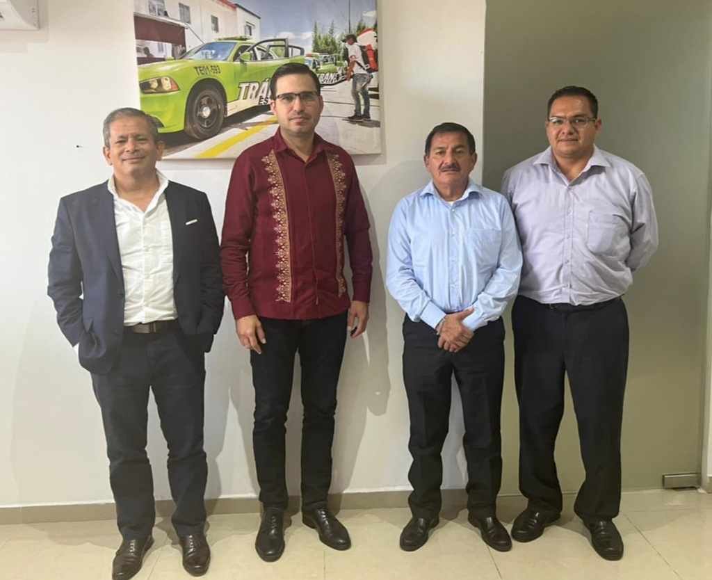 IMPLEMENTARÁN ESTRATEGIA PARA RESOLVER PROBLEMA VIAL EN COSCOMATEPEC