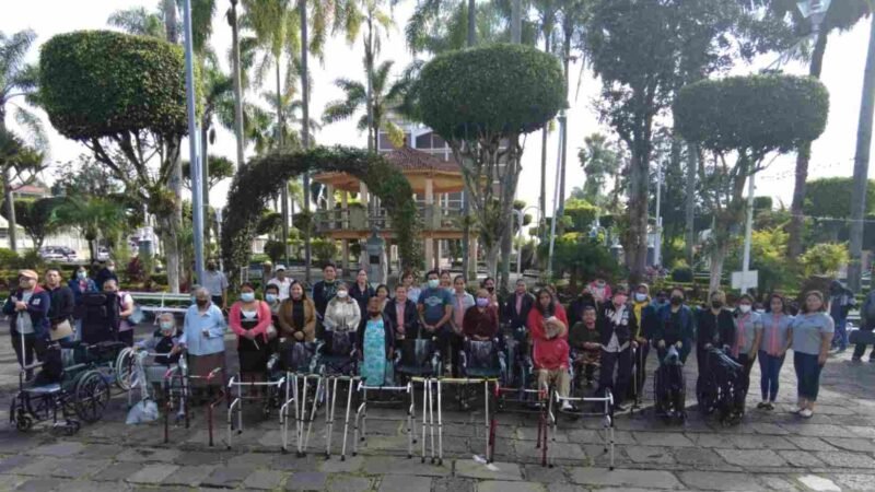 DIF DONA APARATOS FUNCIONALES EN HUATUSCO