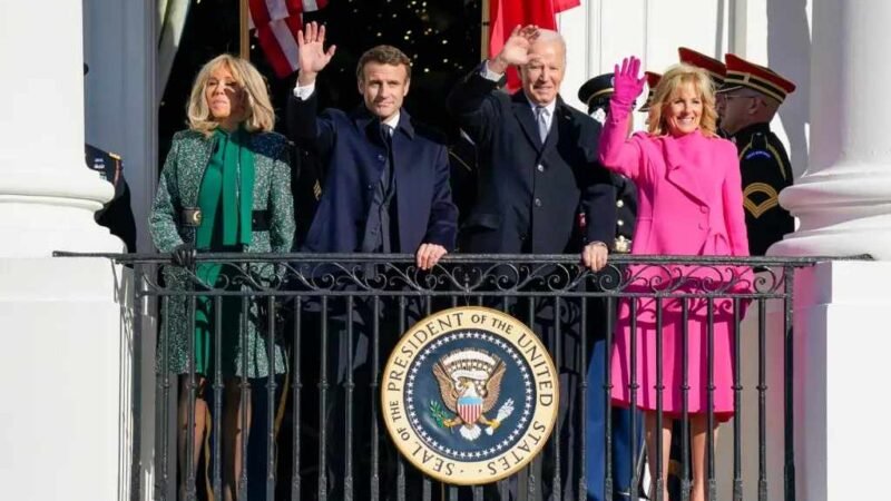 BIDEN Y MACRON REAFIRMAN SU ALIANZA FRENTE A PUTIN