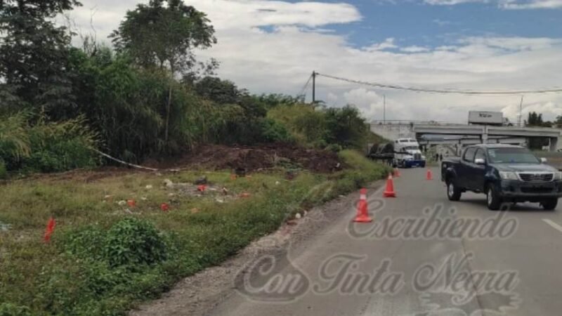 ENCUENTRAN RESTOS HUMANOS JUNTO A LA AUTOPISTA