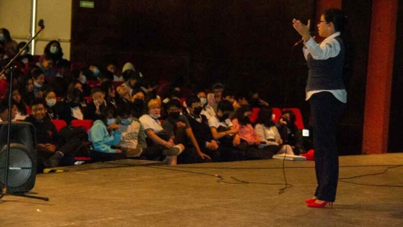 IMPARTE INSTITUTO MUNICIPAL DE MUJERES DE CÓRDOBA CONFERENCIA “VIOLENCIA EN EL NOVIAZGO”