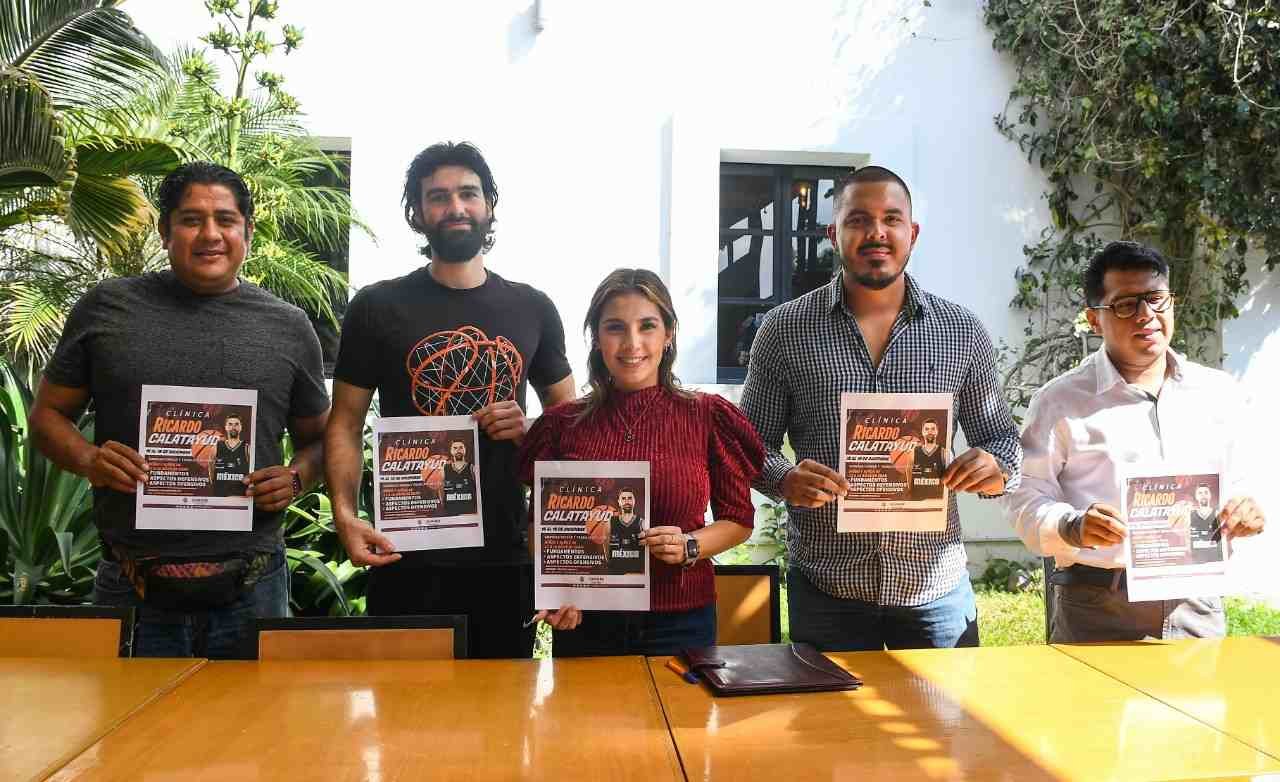 INVITA COMUDE A SEMINARIO DE BALONCESTO POR RICARDO CALATAYUD