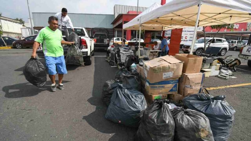 RECOLECTA ECOLOGÍA 15 TONELADAS DE BASURA TECNOLÓGICA