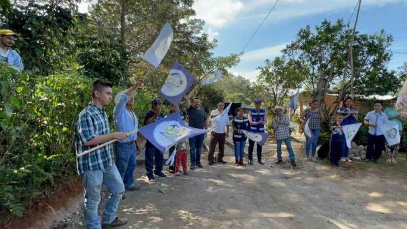 ARRANCA ALCALDE DE ZENTLA OBRAS EN CABECERA Y EL CAZÓN