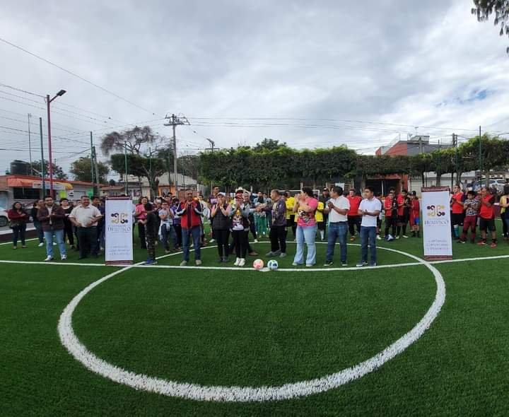 INAUGURA VENTURA DEMUNER CANCHA DE LA JUVENTUD