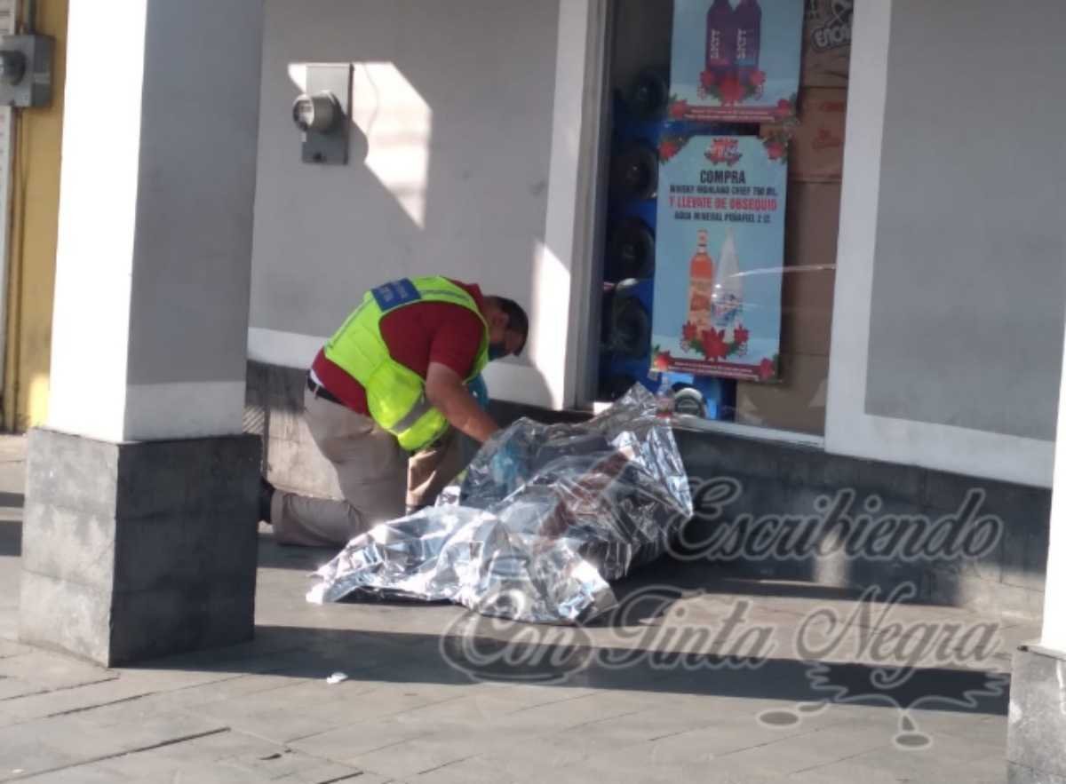 MUERE INDIGENTE AFUERA DE 7/24