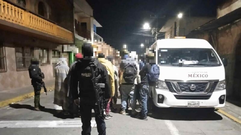 INTERVIENEN A 142 MIGRANTES