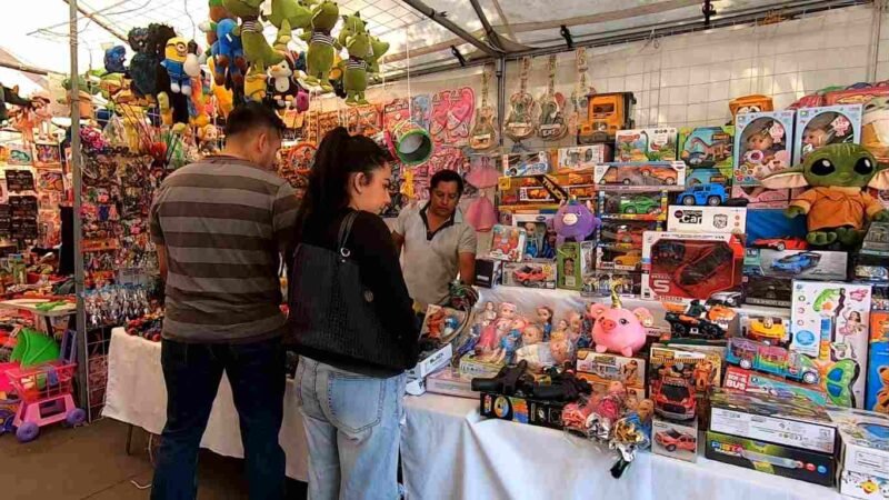 INSTALAN FERIA DEL JUGUETE EN FORTÍN