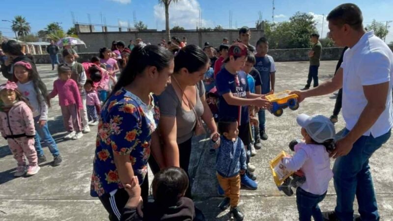 LLEGAN LOS REYES MAGOS A ALPATLÁHUAC
