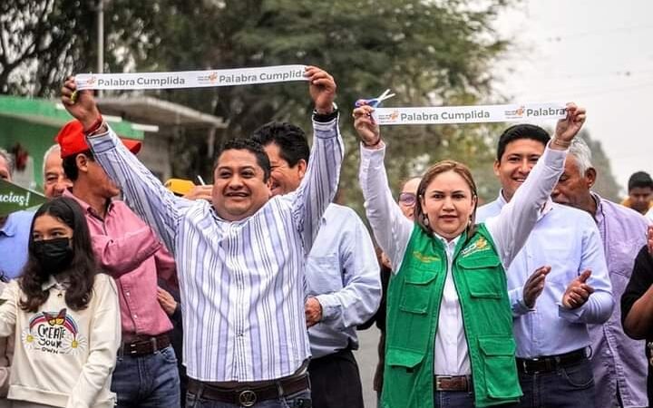 ESTRENA SECUNDARIA TÉCNICA ACCESO A SUS INSTALACIONES