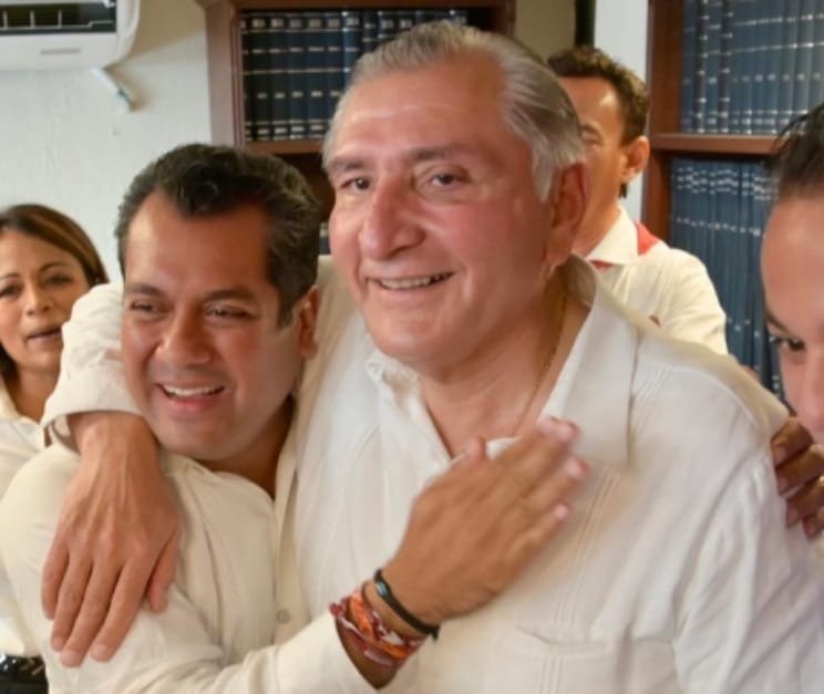 RECIBEN A ADÁN AUGUSTO EN BOCA DEL RÍO