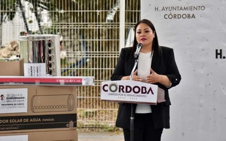 ENTREGA AYUNTAMIENTO CALENTADORES SOLARES