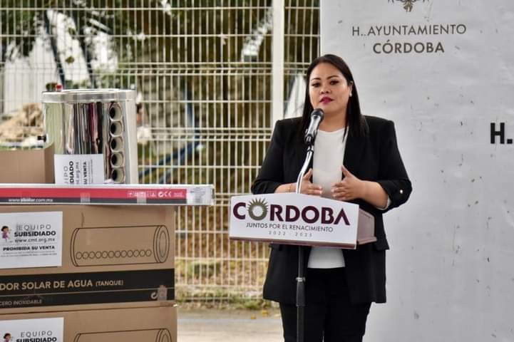 ENTREGA AYUNTAMIENTO CALENTADORES SOLARES