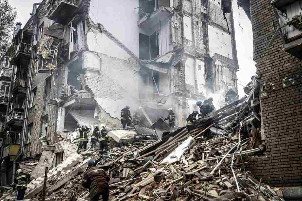 RUSIA CONTINÚA BOMBARDEOS MASIVOS EN UCRANIA BAJO NUEVO MANDO MILITAR