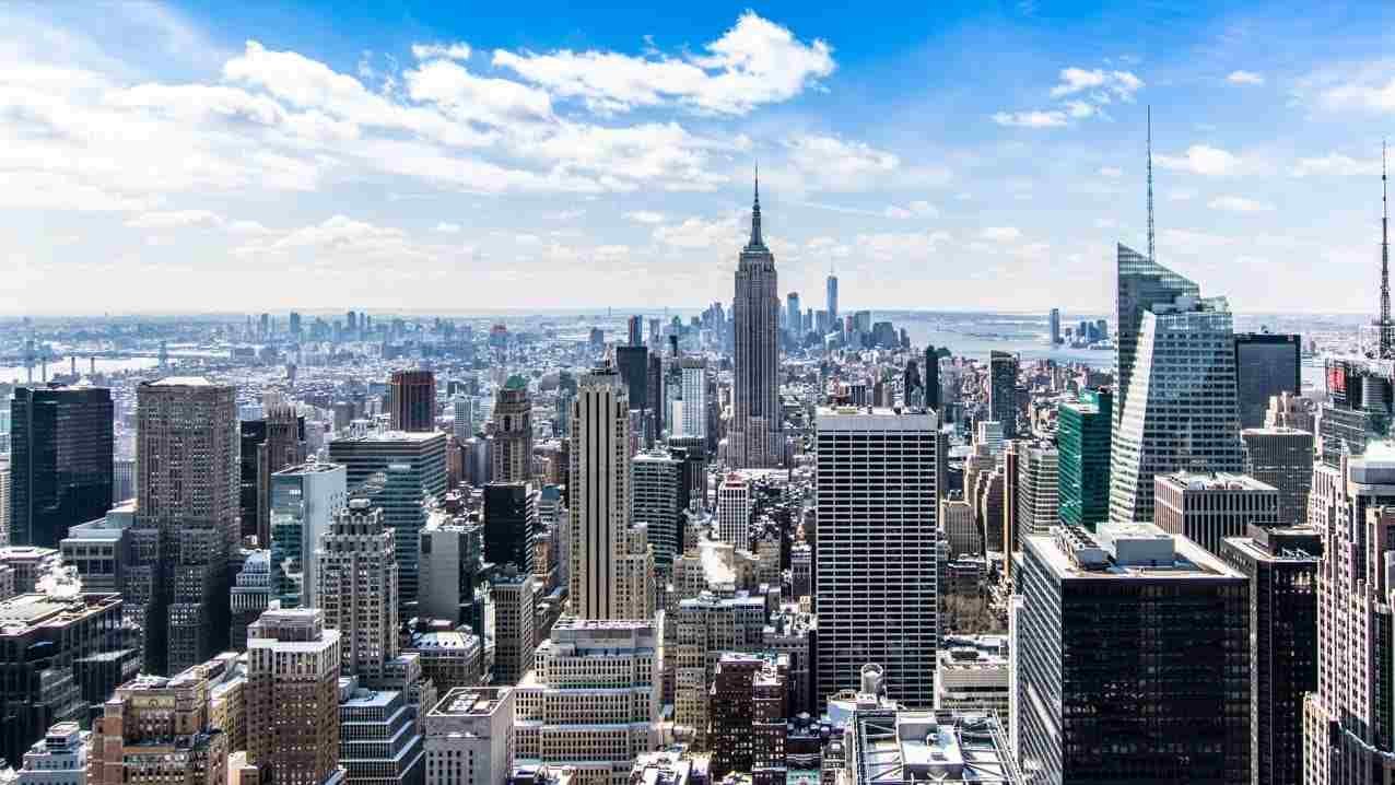 EL ALCALDE DE NUEVA YORK ASEGURA QUE LA CIUDAD YA NO PUEDE ADMITIR MÁS MIGRANTES
