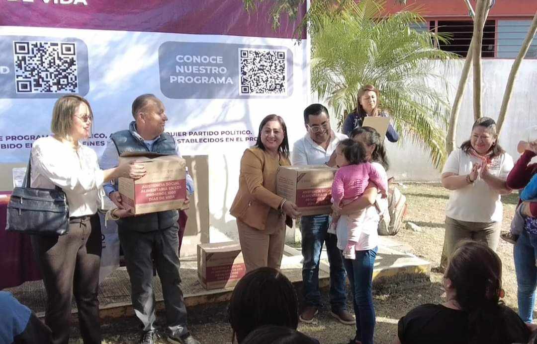 ENTREGAN APOYOS DEL PROGRAMA DE LOS PRIMEROS MIL DÍAS DE VIDA