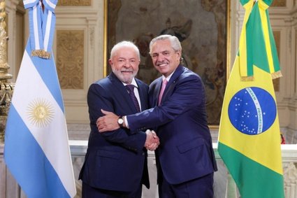 LULA HABLA DE “MONEDA COMERCIAL” COMÚN ENTRE BRASIL Y ARGENTINA