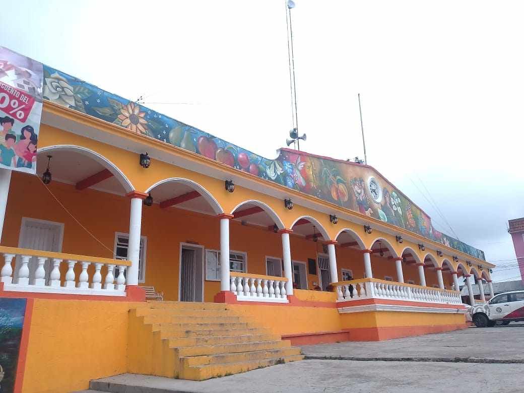 PAVIMENTARÁN CAMINO A LA MANZANITA