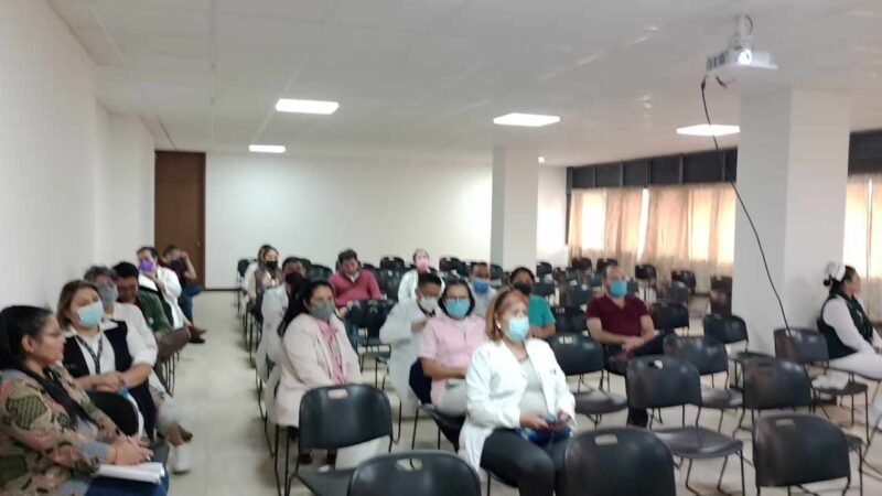 CAPACITAN A PERSONAL DEL IMSS EN DERECHOS HUMANOS