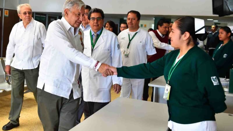 SE REFORZARÁ EL SISTEMA DE SALUD: AMLO